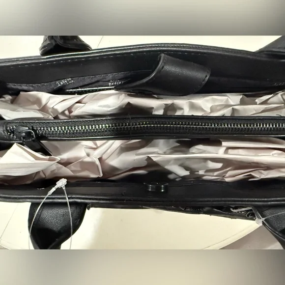 Betsey Johnson Skull Tote - Picture 7 of 11